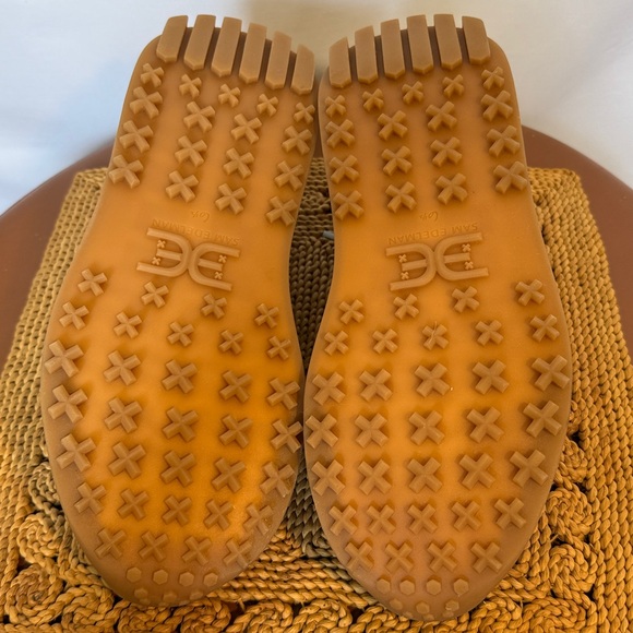 Sam Edelman SE-1980 Sneakers (black/white with gum sole) women’s size 6.5 - Picture 6 of 6